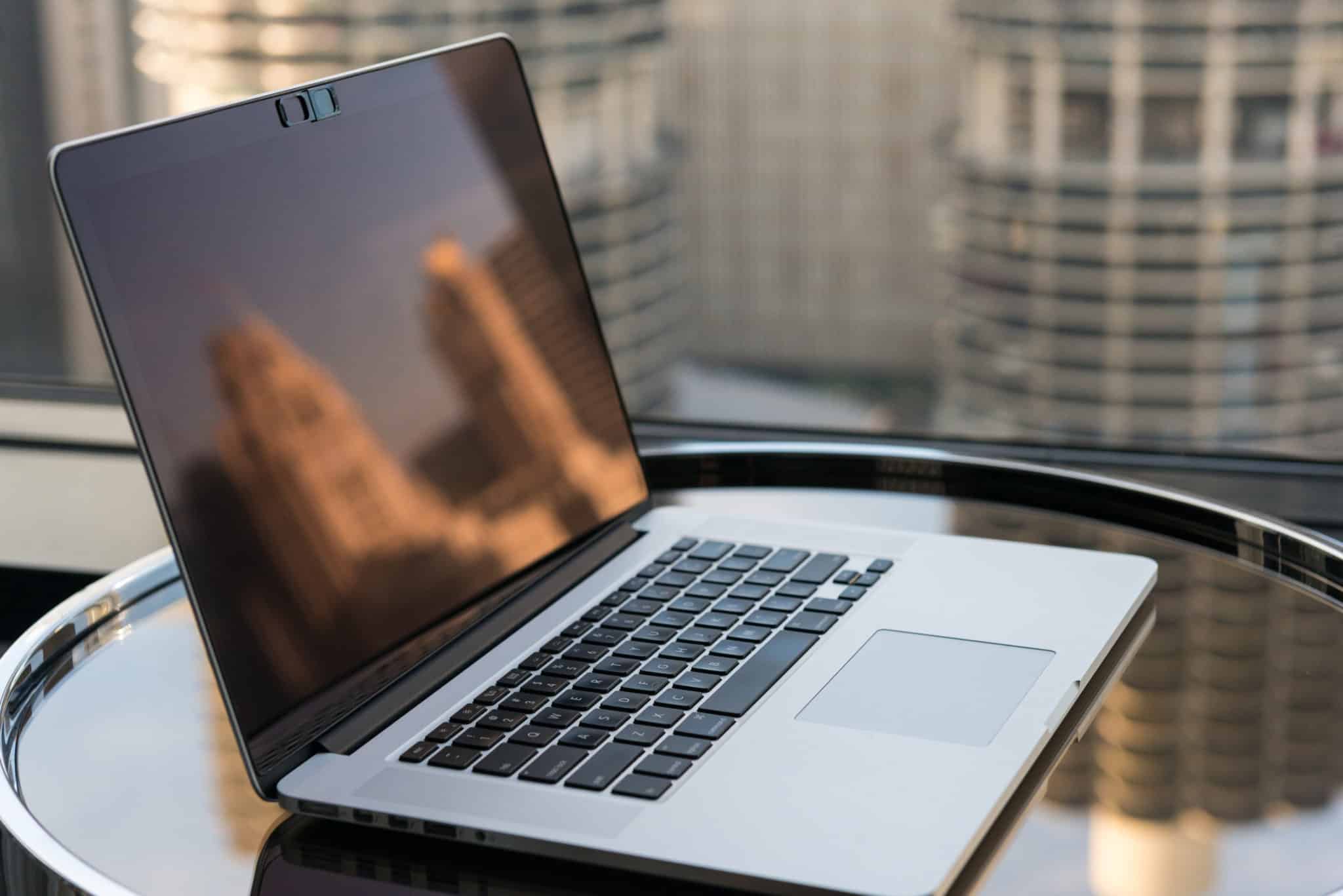 Which to Choose? MacBook Air vs MacBook Pro